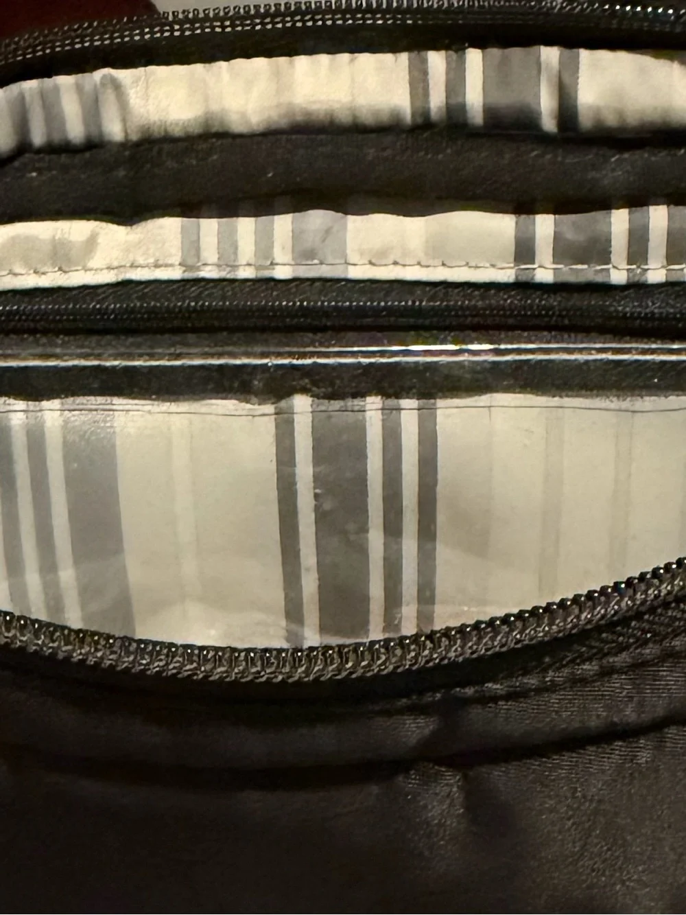 lug switcheroo crossbody